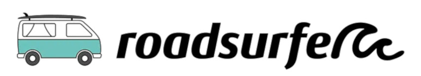 Das Logo der Firma Roadsurfer mit einem Camperbus mit Surfbrett auf dem Dach